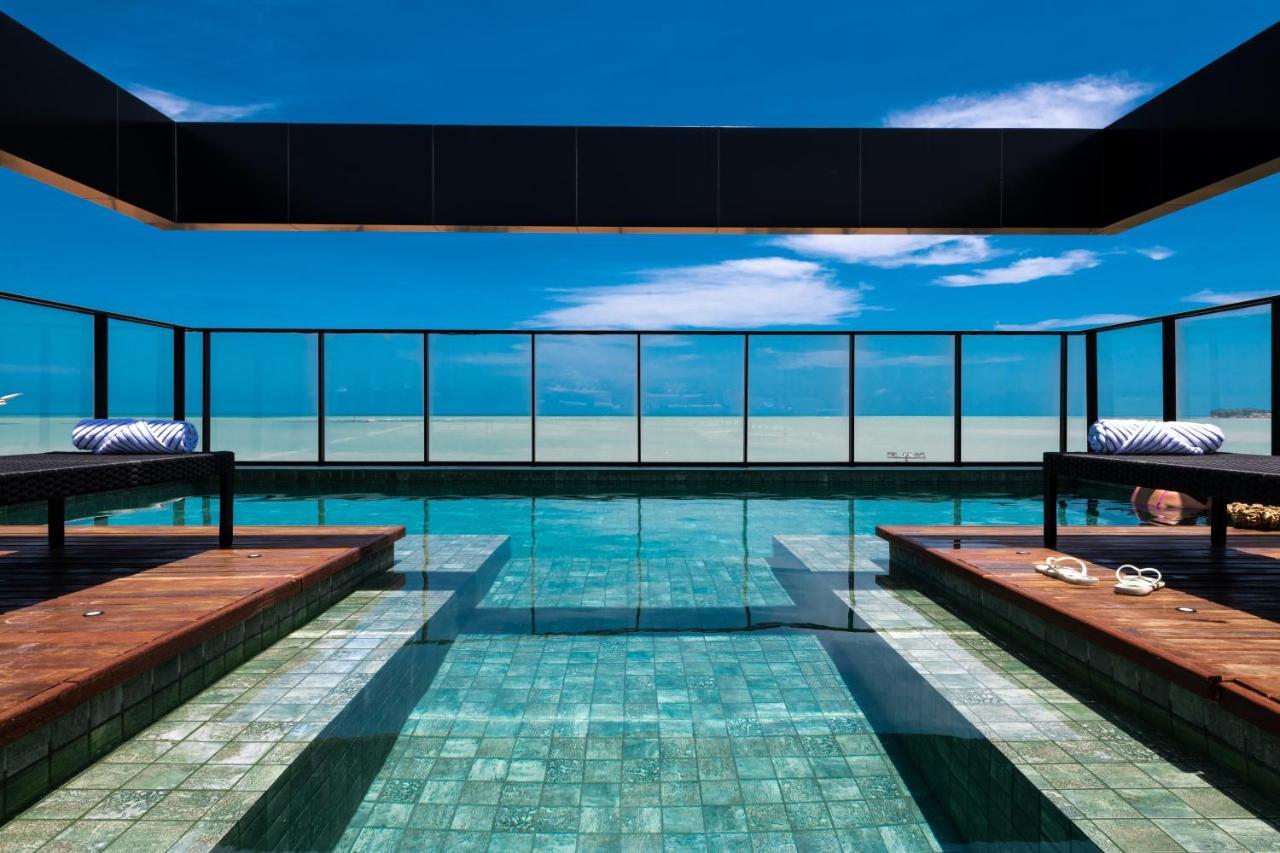 Ba'Ra Hotel João Pessoa Dış mekan fotoğraf The rooftop pool at the hotel